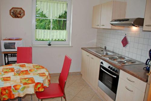 One-Bedroom Apartment with Terrace image 2