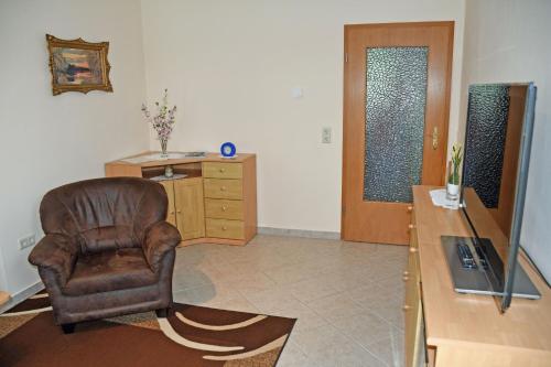 One-Bedroom Apartment with Terrace image 6
