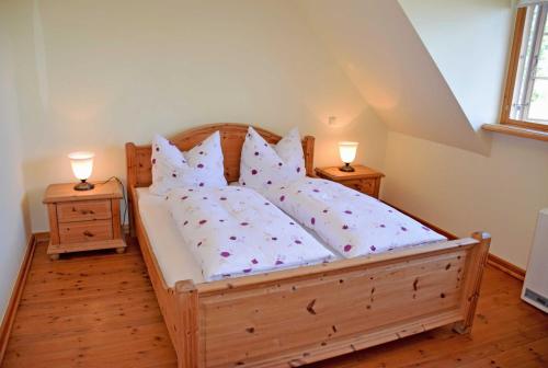 2 bedrooms, 2 beds
