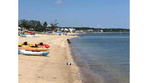 Respite Ranch: Private Pool, Hot Tub, Beach Access in Cutchogue