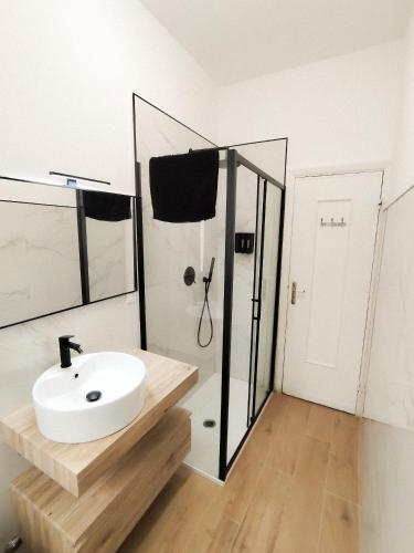 Genova Lux Apartment, Janov (fotografie 9)