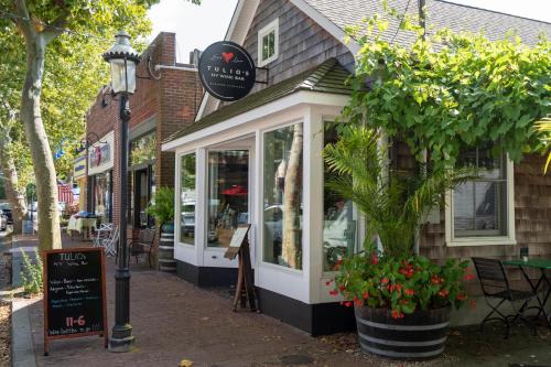 Private Waterfront home Dock Kayak walk to Southold, near Greenp in เซาท์โฮลด์ (นิวยอร์ก)