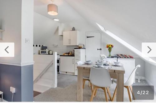 The Ducks - Stunning remote Norfolk Appt with Lazy Spa in Whissonsett