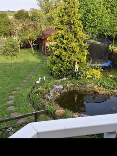 Ferienwohnung Janine in นอยบรานเดนบวร์ก