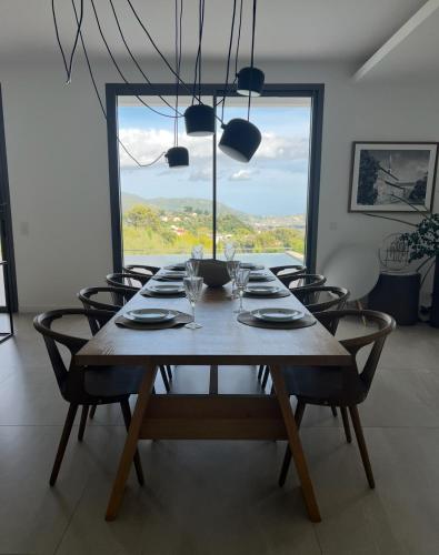 Contemporary Villa with Sea View, Infinity Swimming pool, Gym , Cinema room,Lift in La Fontaine Sainte