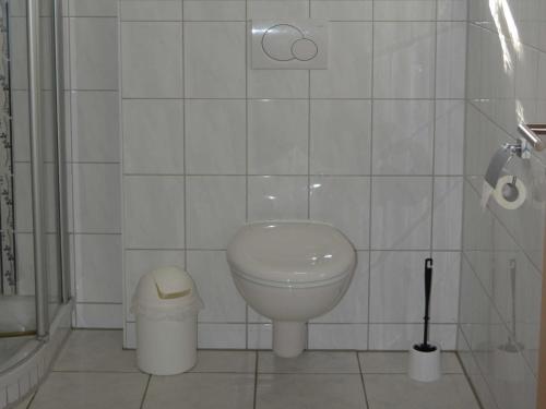 Triple Room with Shower image 1