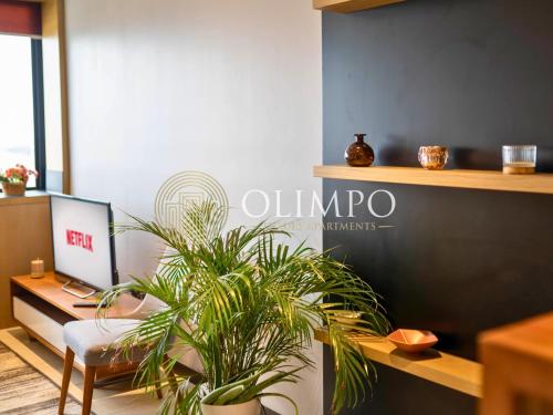 One-Bedroom Apartment with City View image 10