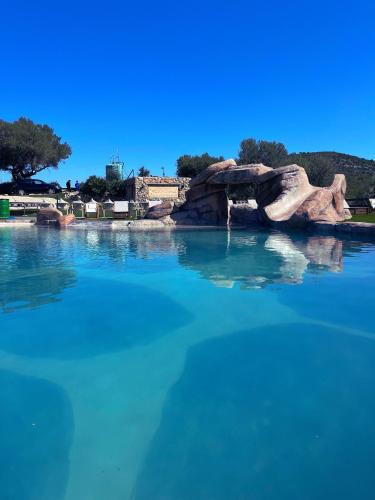 Villa con piscina, campo fútbol y pádel (Villa con piscina, campo futbol y padel) in Mas D'en Rieres
