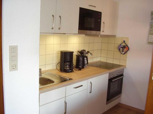 One-Bedroom Apartment with Balcony image 3