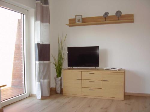 One-Bedroom Apartment with Balcony image 4