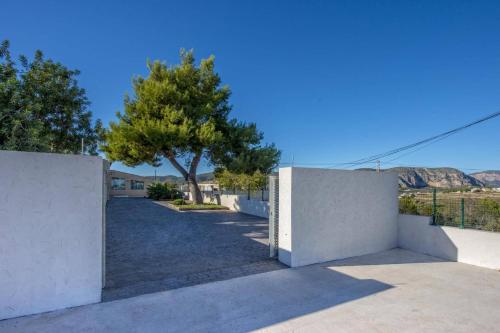 Villa Tosca by Villa Plus - Tap to explore photos