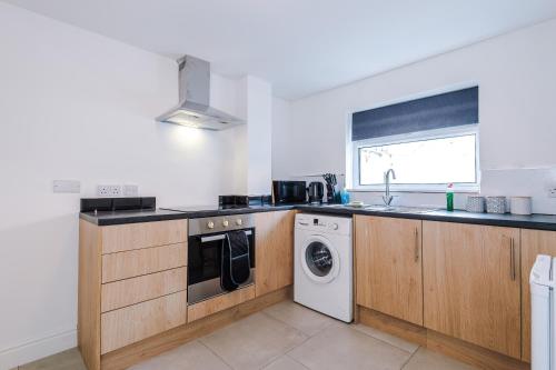 Stylish 3 bedroom home - FREE parking, smart TV, sleeps 8, Manchester (fotografie 6)