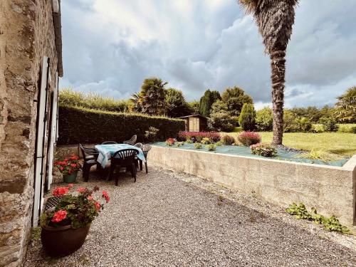 Les Palmiers du Cotentin - 1 km from the sea in Aumeville-Lestre