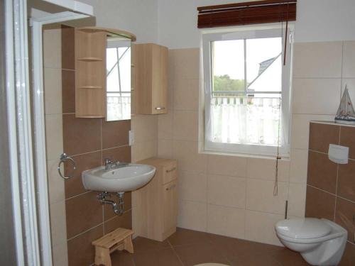 Two-Bedroom House image 1