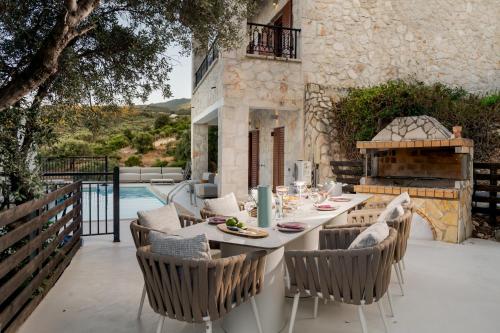 Oresis Panoramic Sea Retreat Beach Access 100 Meters in Koroni