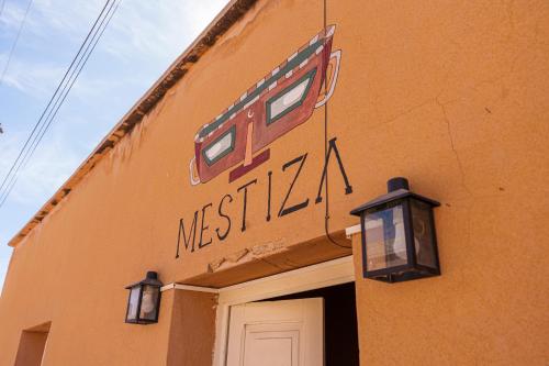 Mestiza Hostal in อูมาอัวกา