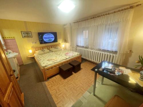 1 queen bed