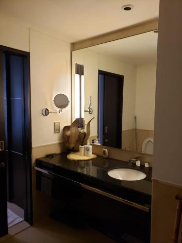 Deluxe 1 BR At Address Apartments Marina Mall by Primevanguard, Dubaï (photo 9)