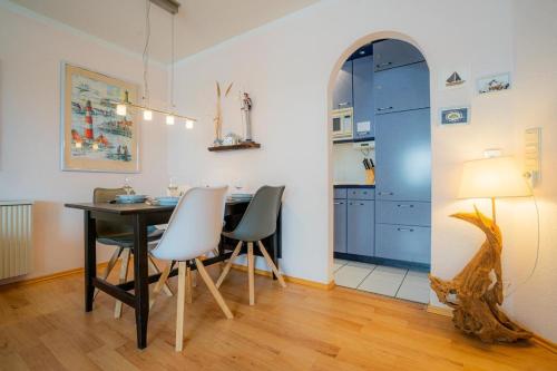 One-Bedroom Apartment with Balcony image 10