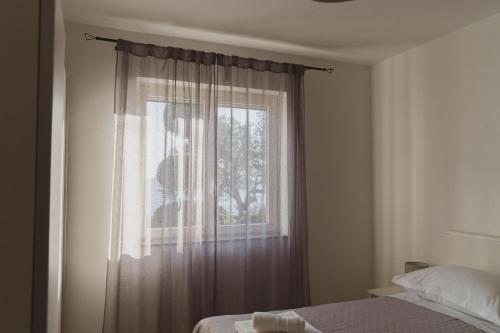 Two-Bedroom Holiday Home image 9