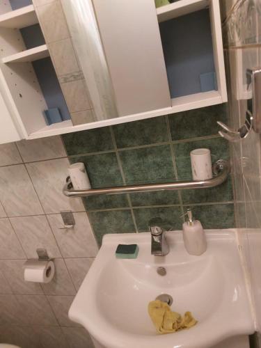 Apartments Virena - free grill - image 13