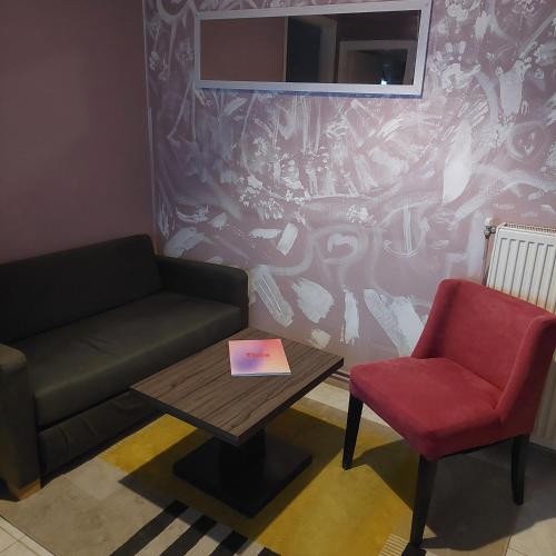Alice Spacious Apartment in Nea Paralia District