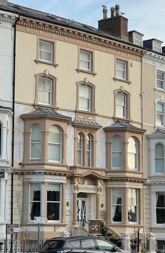 Milverton House - image 7