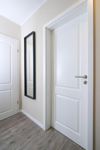 Two-Bedroom Apartment with Terrace image 5