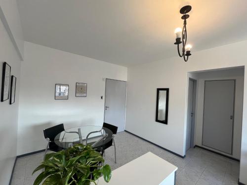 One-Bedroom Apartment image 9