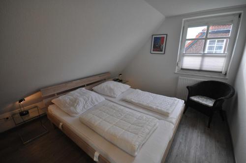 Three-Bedroom House image 10