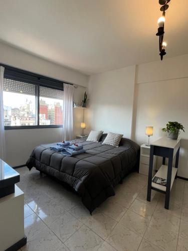 One-Bedroom Apartment image 4