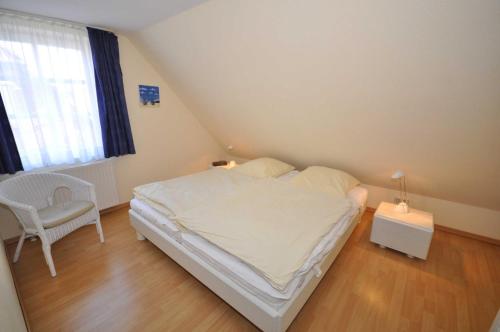 Two-Bedroom House image 5