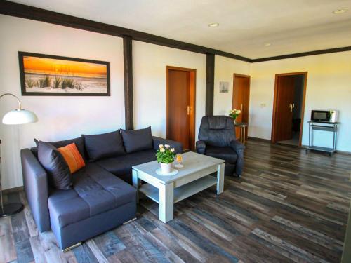 3 bedrooms, 7 beds