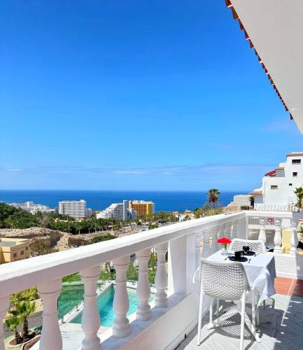 Detached Panoramic sea view Villa close to Siam park, with private swimming pool 1