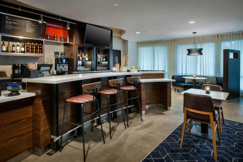 Courtyard by Marriott Paramus - image 13