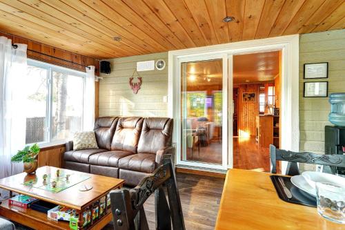 Glamping chalet on campsite Boat Lac Naviguable in 聖米歇爾德聖