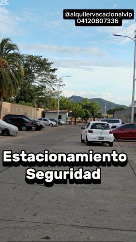 Apartamento duplex vacacional en Lechería (Apartamento duplex vacacional en Lecheria) in Puerto La Cruz