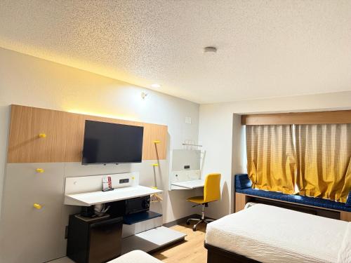 Microtel Inn & Suites by Wyndham Sioux Falls - image 9