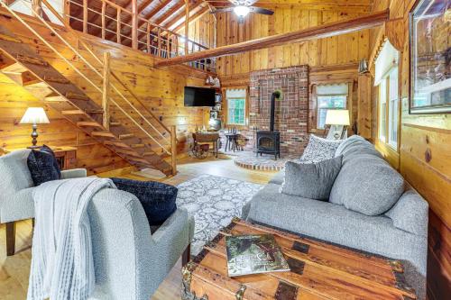 Secluded Lodge Stay Day Trip to Audra State Park!