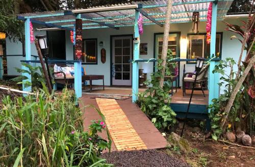 Manta Soul Tiki Cottage in Captain Cook (HI)
