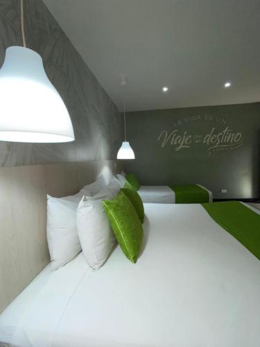1 double bed, 1 twin bed