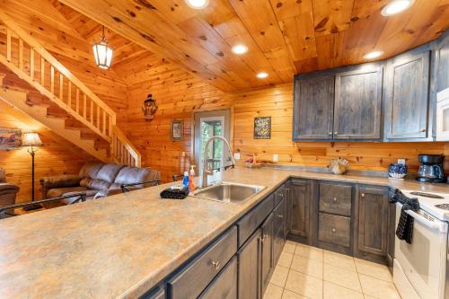 Turkey Hollow with a one of a kind view in South Pittsburg (TN)
