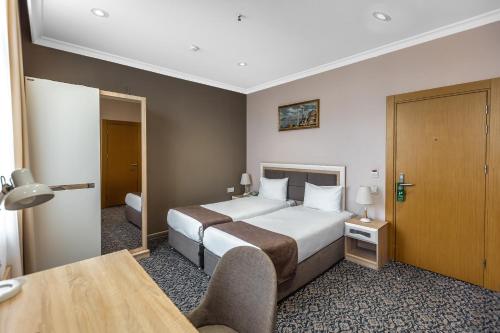 1 double bed
