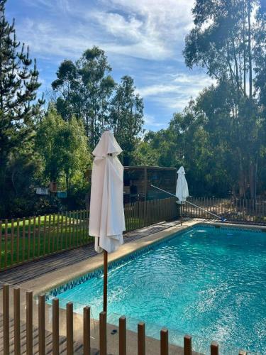 Agradable casa de campo 2 pisos con piscina y Hot Tub in Algarrobo