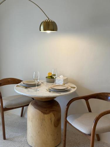 Maison Apartment 5-New Coastal Apartments - Swim, Stroll, Stay in Sanur 여행 추천 - 로드트립