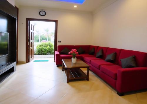 Sathma Serenity Villa in Thimbiriyawa