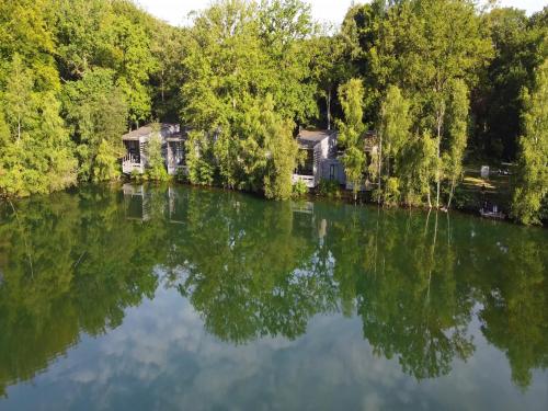 Duplex in Tournai by Fouage Pond, Antoing (photo 9)