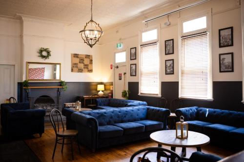 Pub/Lounge, Junee Hotel in Junee (NSW)