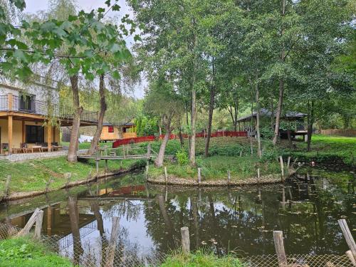 A szálláshely kívülről, Parcul Manga in Vulcana De Sus