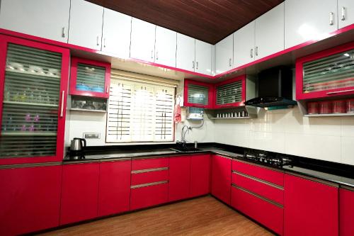 Hoovinamane Homestay - 5BH, Full Villa, Home Food, Estate in Agani
